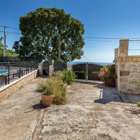 Lovely House Kristina With A Pool *