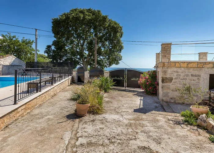 Lovely House Kristina With A Pool *